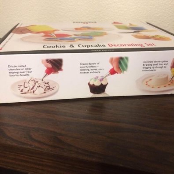 Kuhn Rikon cookie $ cupcake decoration set - Picture 3 of 5